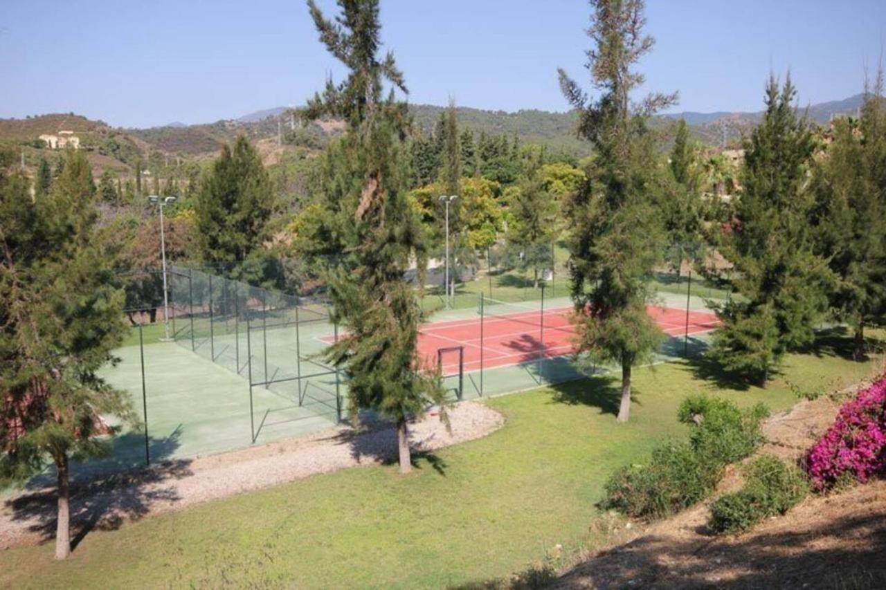 Resort Parque Botanico Club & Country Estepona Exteriör bild