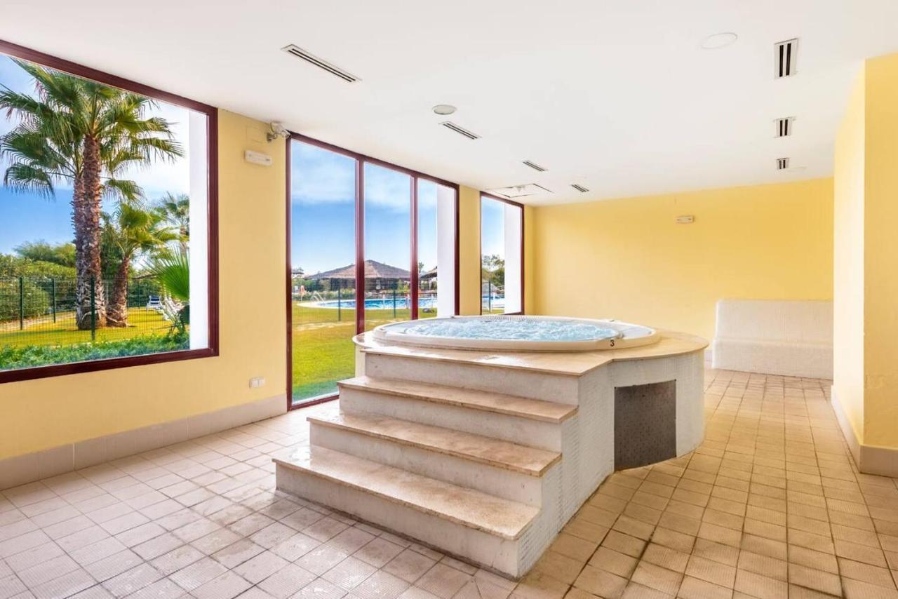Resort Parque Botanico Club & Country Estepona Exteriör bild